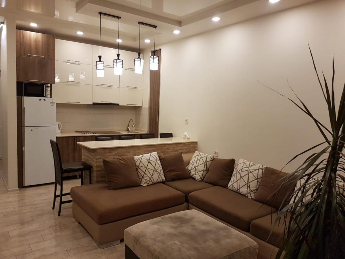Apartment Magnolia Μπατούμι Εξωτερικό φωτογραφία
