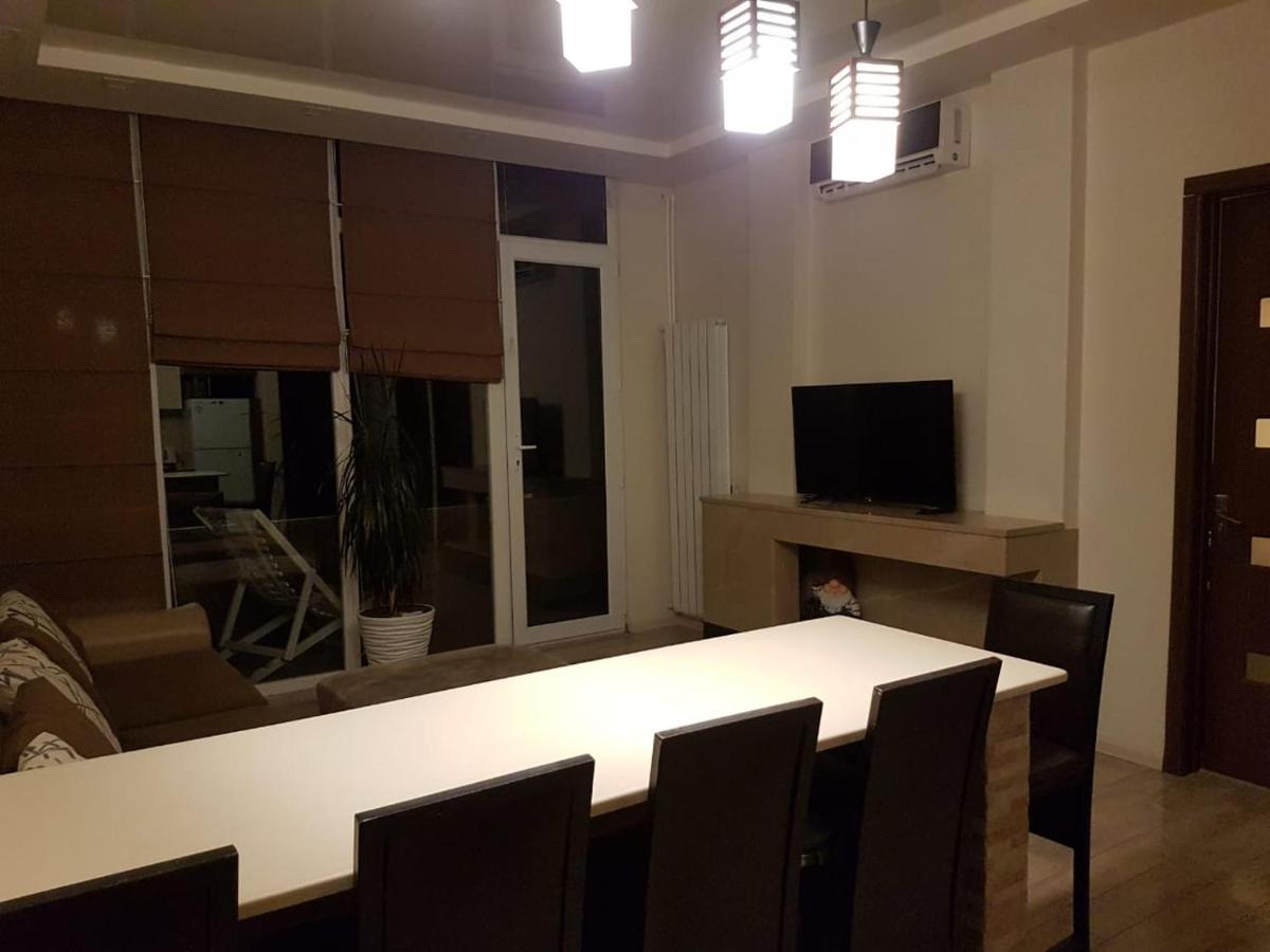 Apartment Magnolia Μπατούμι Εξωτερικό φωτογραφία
